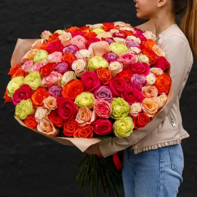 Акция: Букет из роз MIX от 15шт: Букет из свежих эквадорских роз разных сортов 50-60см. Цвет букета может отличаться от фото
