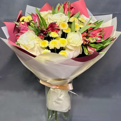 bouquet 0991: Розы Mondial, хризантемы Сантини, альстромерии