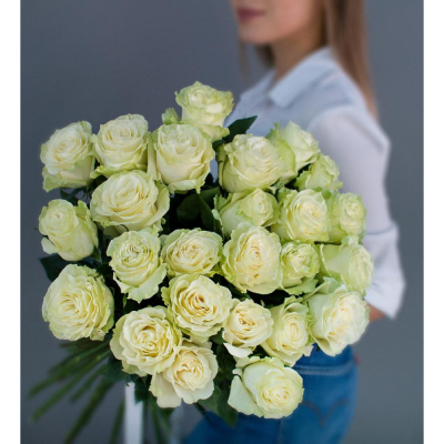 Роза Mondial: Эквадорская роза, премиальный сорт. Большой белый бутон! 