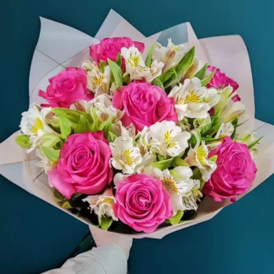 bouquet 921: Розы эквадорские, альстромерии